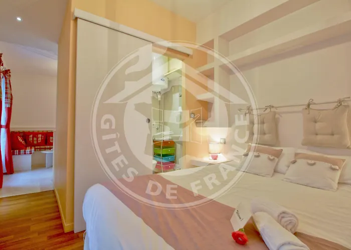 La Berceau De Bernadette - Bernadette's Cradle - Near Bernadette'house Bed & Breakfast Lourdes