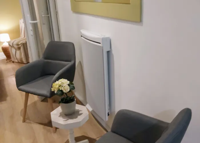 La Berceau De Bernadette - Bernadette's Cradle - Near Bernadette'house 3*