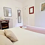 Bed and breakfast La Résidence Berceau De Bernadette 3*
