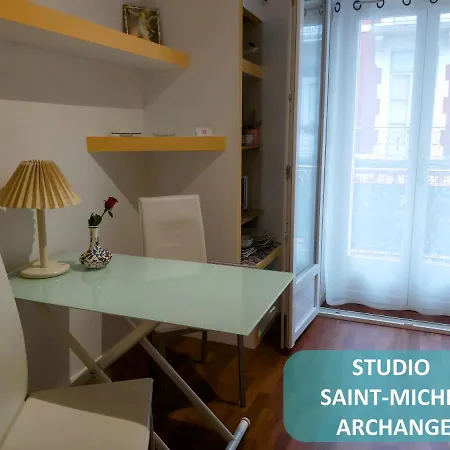 Bed & Breakfast Au Berceau De Bernadette 2*