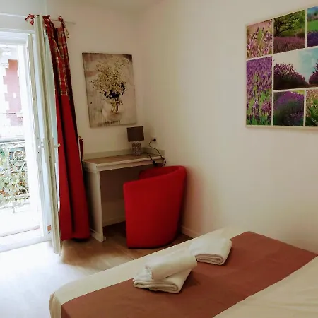 Bed & Breakfast Au Berceau De Bernadette 2*