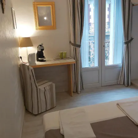 Au Berceau De Bernadette Bed & Breakfast Lourdes