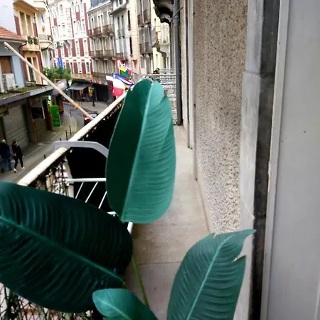 La Berceau De Bernadette - Bernadette's Cradle - Near Bernadette'house 3*