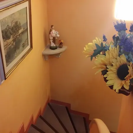 La Berceau De Bernadette - Bernadette's Cradle - Near Bernadette'house B&B