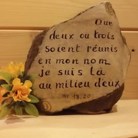 Au Berceau De Bernadette Bed & Breakfast 2*