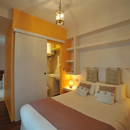 Au Berceau De Bernadette Bed & Breakfast Lourdes
