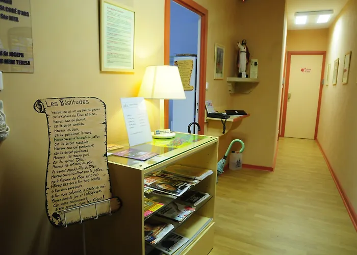 La Berceau De Bernadette - Bernadette's Cradle - Near Bernadette'house 住宿加早餐酒店 卢德