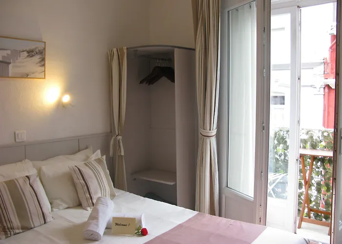 La Berceau De Bernadette - Bernadette's Cradle - Near Bernadette'house 3*