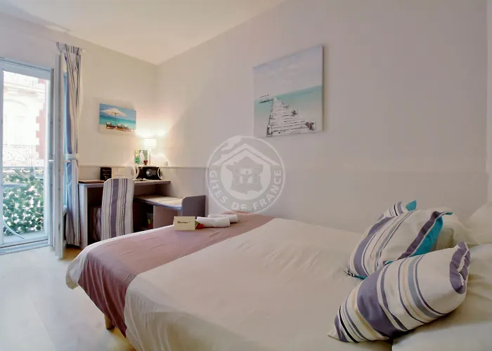 La Berceau De Bernadette - Bernadette's Cradle - Near Bernadette'house Bed & Breakfast 3*