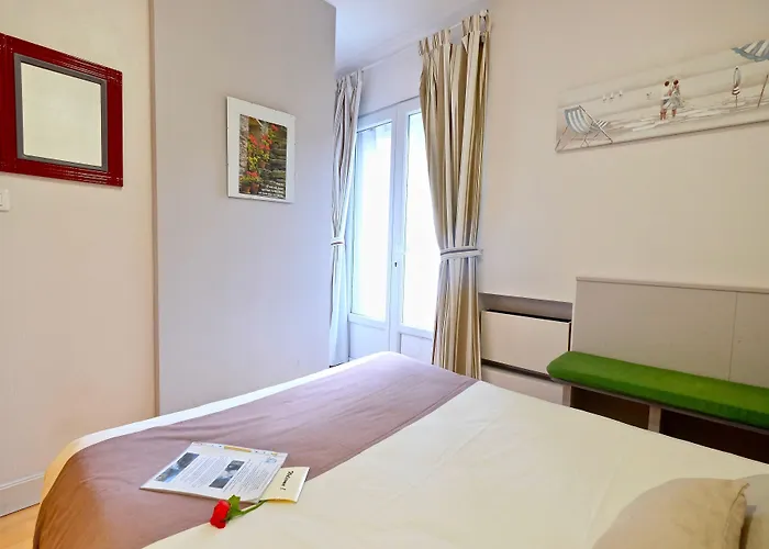 La Berceau De Bernadette - Bernadette's Cradle - Near Bernadette'house Bed & Breakfast 3*