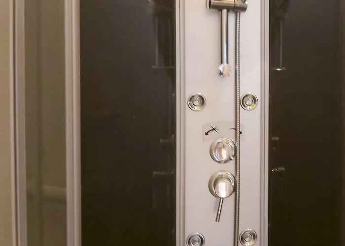 La Berceau De Bernadette - Bernadette's Cradle - Near Bernadette'house 3* 卢德