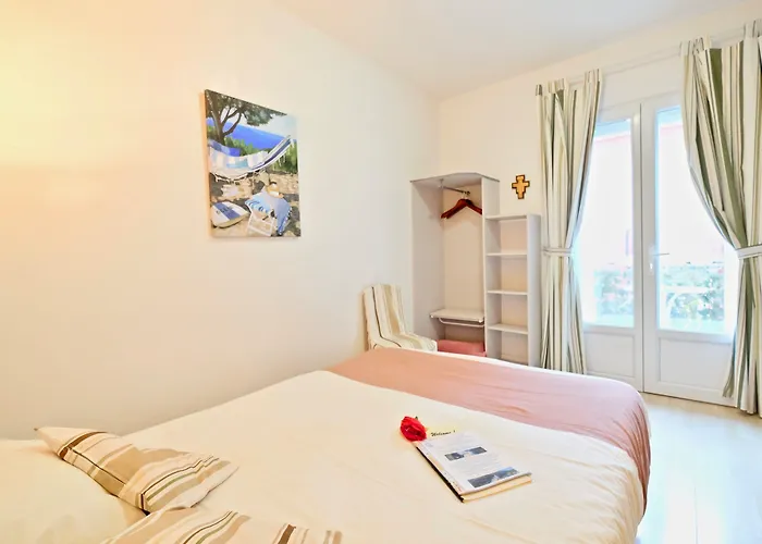 La Berceau De Bernadette - Bernadette's Cradle - Near Bernadette'house فندق مبيت وإفطار لورد