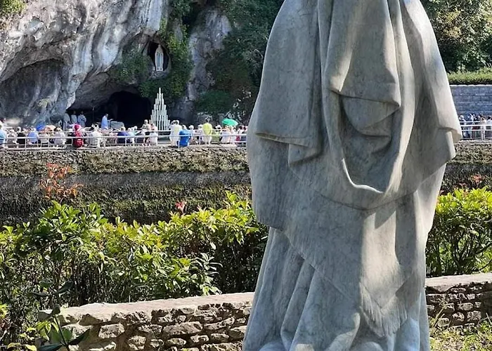 Bed and breakfast La Résidence Berceau De Bernadette 3*